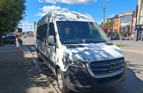 Знову не там: муніципальна варта Ковеля показала чергову підбірку порушень паркування Знову не там: муніципальна варта Ковеля показала чергову підбірку порушень паркування