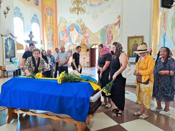 У Ковелі попрощалися із Захисником України Богданом Никонюком У Ковелі попрощалися із Захисником України Богданом Никонюком