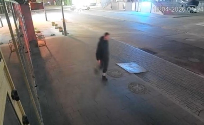 Пошкодження клумби біля храму: заклик до поваги та відповідальності