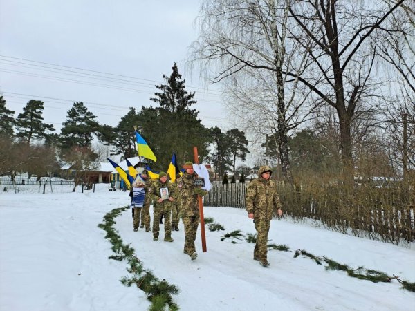 Навіки в строю: Ковельська громада попрощалася з Героєм Олександром Мацюком Навіки в строю: Ковельська громада попрощалася з Героєм Олександром Мацюком