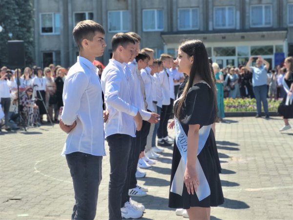 У Ковелі вперше відбувся фестиваль шкільного вальсу