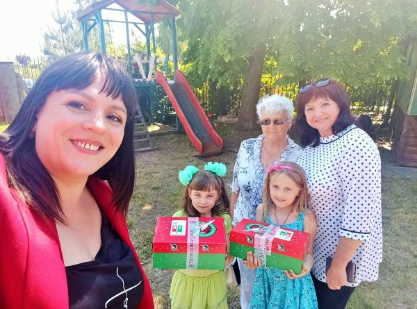 Дорослі з нагоди Міжнародного дня захисту дітей підготували подарунки діткам, позбавленим батьківського піклування, та тим, які зараз у лікарні