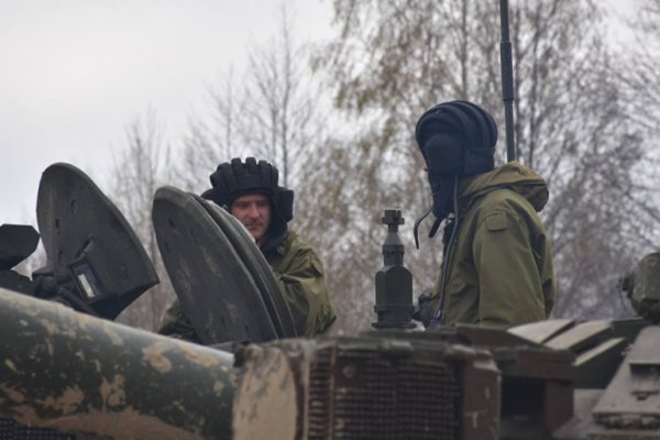 Українські «Оплоти» вже перетнули кордон на «Ягодині» Українські «Оплоти» вже перетнули кордон на «Ягодині»