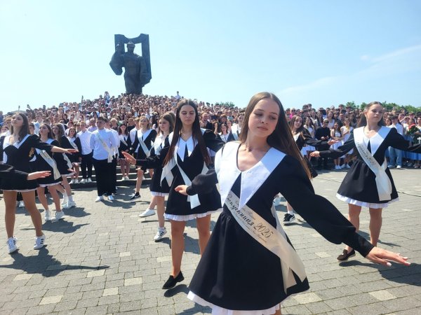 Третій фестиваль шкільного вальсу відбувся у Ковелі Третій фестиваль шкільного вальсу відбувся у Ковелі