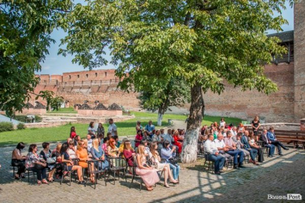 Ковельських нотаріусів відзначили на обласному рівні з нагоди професійного свята ФОТО Ковельських нотаріусів відзначили на обласному рівні з нагоди професійного свята ФОТО