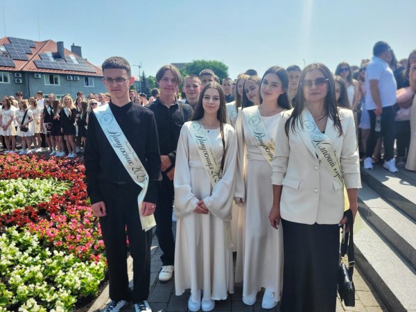 Третій фестиваль шкільного вальсу відбувся у Ковелі Третій фестиваль шкільного вальсу відбувся у Ковелі