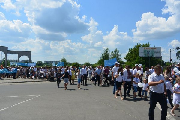 Хода на захист дітей і сім’ї об’єднала кількасот ковельчан ФОТО Хода на захист дітей і сім’ї об’єднала кількасот ковельчан ФОТО