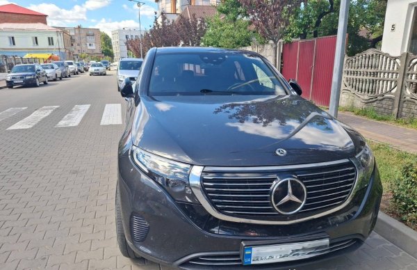 Знову не там: муніципальна варта Ковеля показала чергову підбірку порушень паркування Знову не там: муніципальна варта Ковеля показала чергову підбірку порушень паркування