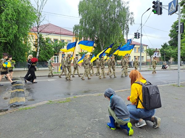 Мав серце і витривалість воїна: у Ковелі провели в останню дорогу Героя Павла Шайтана