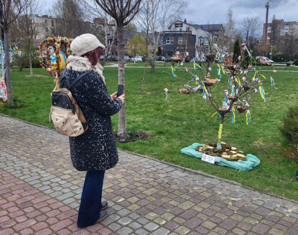 У Ковелі в парку Шевченка з’явилися 37 великодніх інсталяцій конкурсу «Писанко, дивуй» У Ковелі в парку Шевченка з’явилися 37 великодніх інсталяцій конкурсу «Писанко, дивуй»