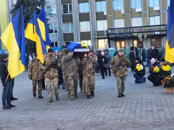 У перший день Різдва Ковель прощається з Героєм Володимиром Бичиком У перший день Різдва Ковель прощається з Героєм Володимиром Бичиком