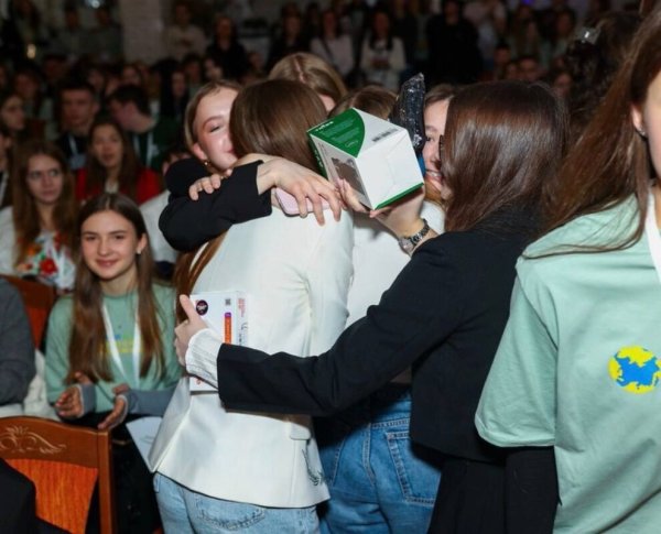 Учениці ковельського ліцею імені Олени Пчілки здобули «золото» Всеукраїнської олімпіади геніїв-2026 Учениці ковельського ліцею імені Олени Пчілки здобули «золото» Всеукраїнської олімпіади геніїв-2026