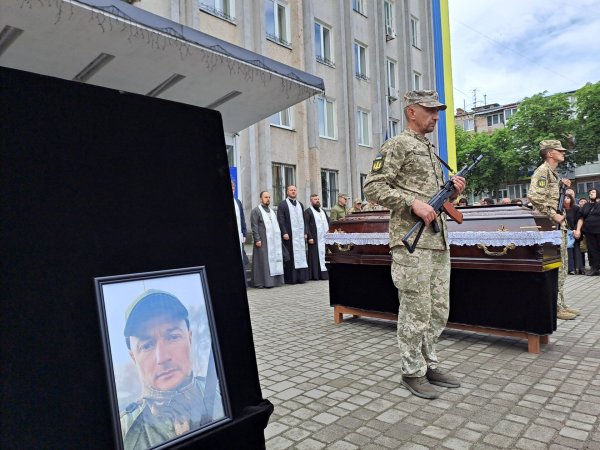 Мав серце і витривалість воїна: у Ковелі провели в останню дорогу Героя Павла Шайтана