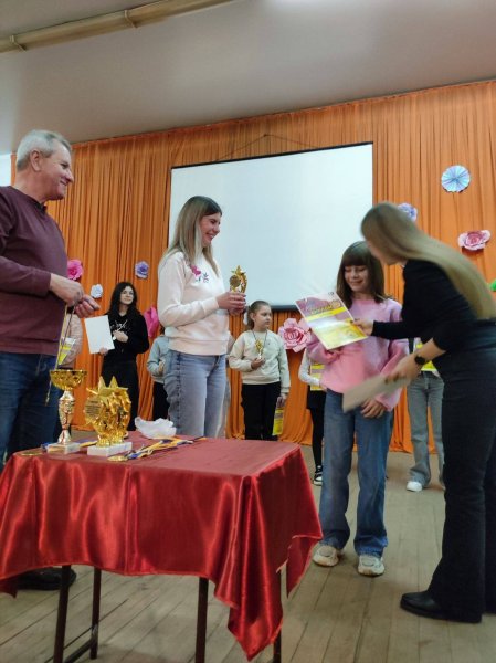 Учні ліцею №13 у Ковелі здобули Гран-прі та призові місця на міжнародному фестивалі «Вояж Париж»