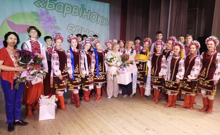 «Барвінок» у Ковелі зібрав аншлаг: понад пів століття традицій, танцю і перемог