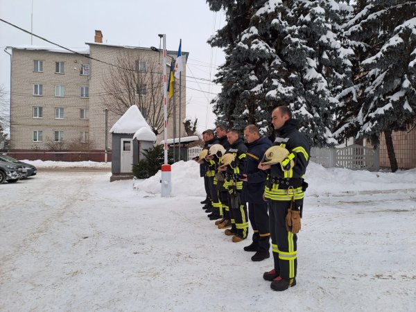 Пам’ятаймо, якою ціною: зупинімося під час хвилини мовчання