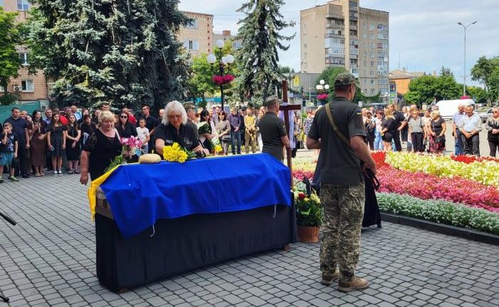 Спасибі тобі, Герою. Ковельчани віддали останню шану Руслану Мазурику