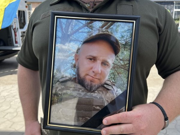 Ковельська громада провела в останню путь Захисника України Олега Москалюка