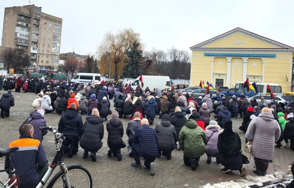 Обіцяв повернутись додому: ковельчани попрощались з Героєм Сергієм Оніщуком Обіцяв повернутись додому: ковельчани попрощались з Героєм Сергієм Оніщуком