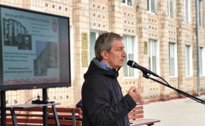 Міський голова Ігор Чайка під час зустрічі з мешканцями громади анонсував у нинішньому році відкриття у Ковелі комунального МРТ