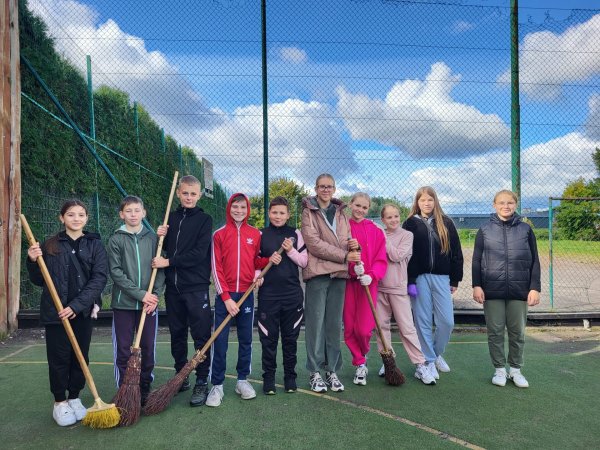 У Ковельській громаді організували осіннє прибирання