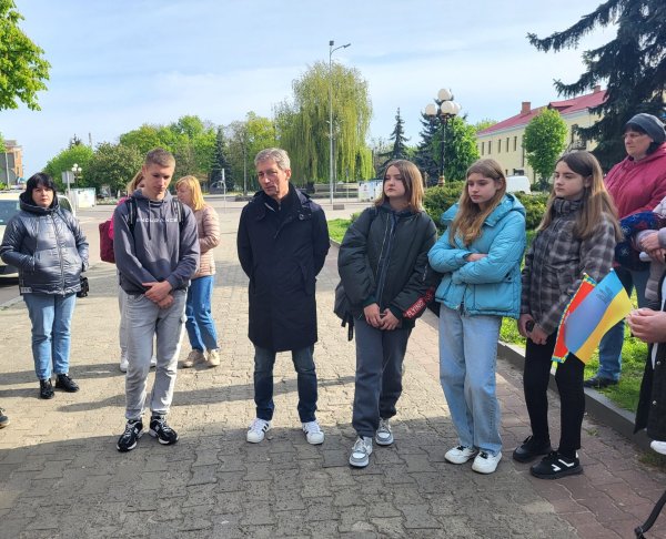 Група школярів Ковельської громади поїхала до Польщі, де візьме участь у тристоронньому міжнародному проєкті