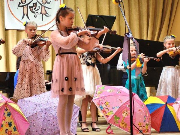 У Ковельській школі мистецтв відбулась урочиста посвята першокласників у юні музиканти