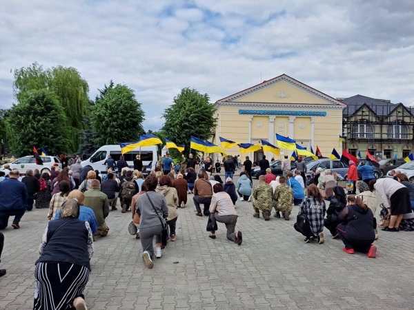 Ковельчани віддали останню шану Героєві Максимові Косюку