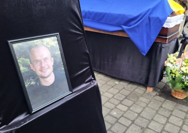 Навіки в строю: Ковель попрощався із Захисником Василем Сорокою Навіки в строю: Ковель попрощався із Захисником Василем Сорокою