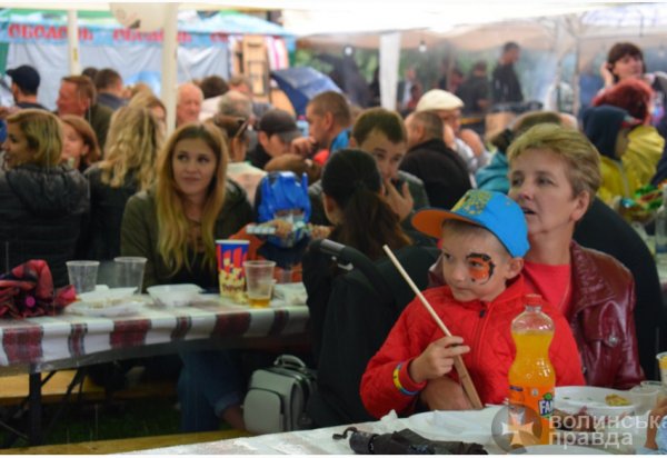 День міста під парасольками: як святкували ковельчани ФОТО День міста під парасольками: як святкували ковельчани ФОТО