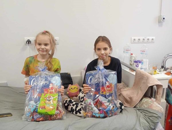 Про подарунки для дітей, які перебувають в лікарні, подбали працівники служби у справах дітей та благодійники Про подарунки для дітей, які перебувають в лікарні, подбали працівники служби у справах дітей та благодійники