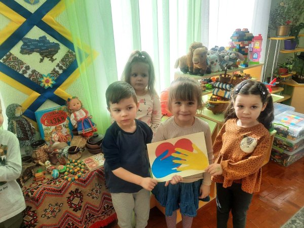 Хвилина мовчання – особливий момент у наших закладах дошкільної освіти