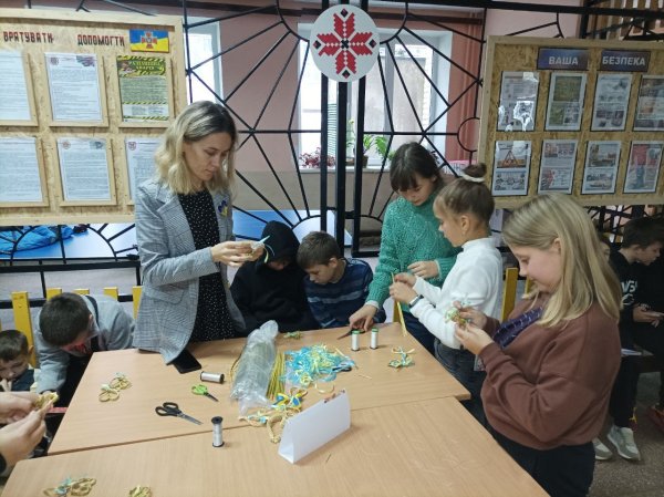 У ліцеї №10 на благодійному заході зібрали понад 111 тисяч гривень на підтримку ЗСУ