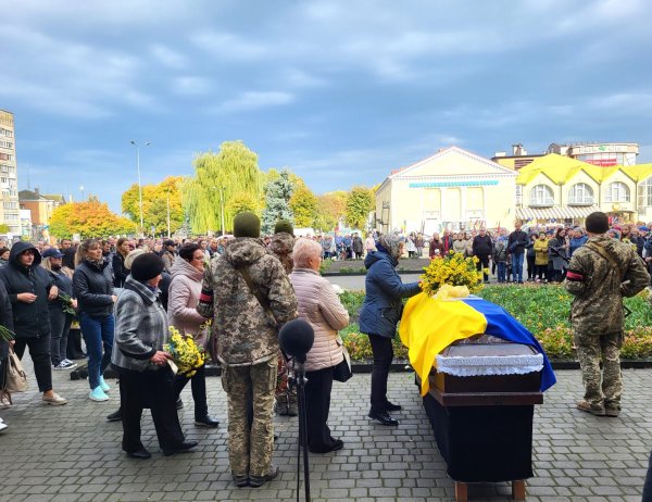 Учора ковельчани віддали останню шану Герою Олександру Дементьєву