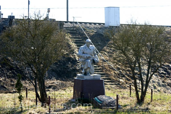 За пошкодження пам'ятника у Ковелі зловмисникам загрожує штраф або позбавлення волі