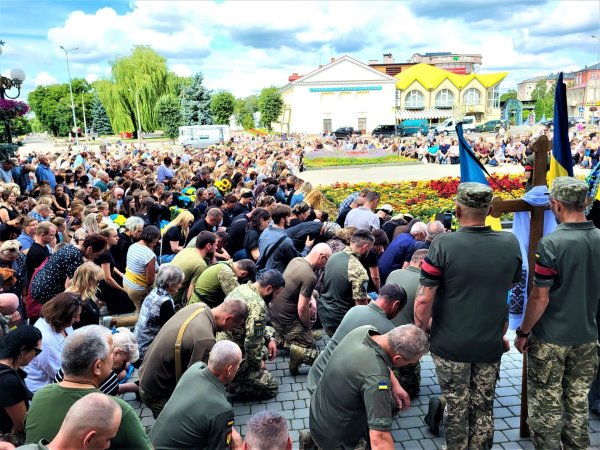Ковельчани віддали останню шану Герою Юрію Корецькому Ковельчани віддали останню шану Герою Юрію Корецькому
