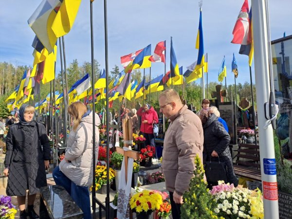 У Ковелі вшанували пам’ять полеглих Захисників України У Ковелі вшанували пам’ять полеглих Захисників України