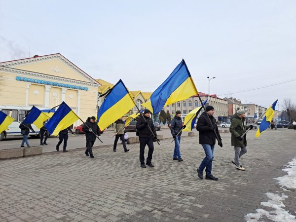 У Ковелі провели в останню земну дорогу Захисника України Олександра Суся У Ковелі провели в останню земну дорогу Захисника України Олександра Суся