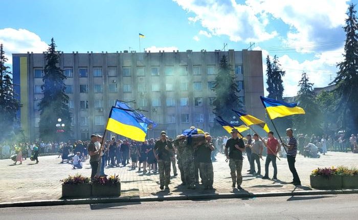 Ковельська громада попрощалася з полеглим захисником Дмитром Лисюком