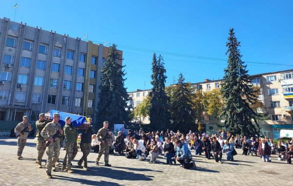 Ковельська громада провела в останню путь Тараса Солтиса Ковельська громада провела в останню путь Тараса Солтиса