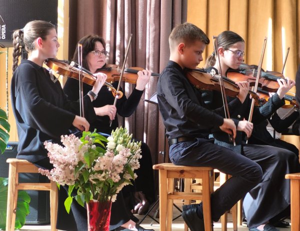 У школі мистецтв відбувся концерт симфонічного оркестру закладу