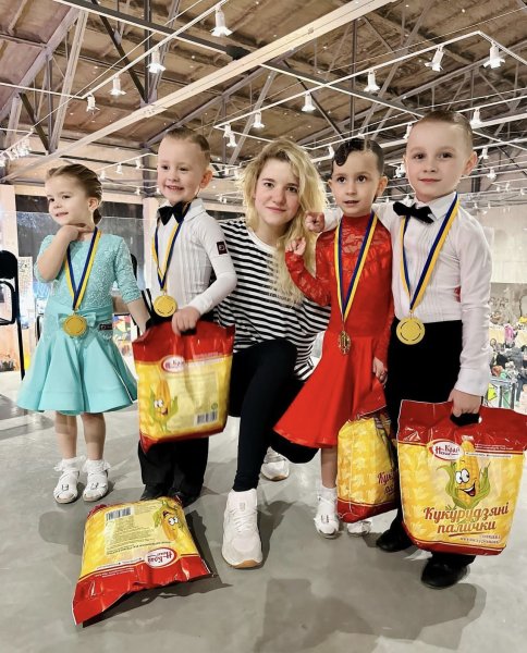 Клуб бального танцю «Модерн» проводить набір діток від 4 років