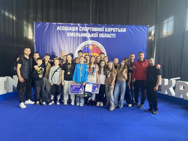 Ковельчанки Анна Поляк та Вікторія Винокурова завоювали срібні медалі на чемпіонаті України з вільної боротьби