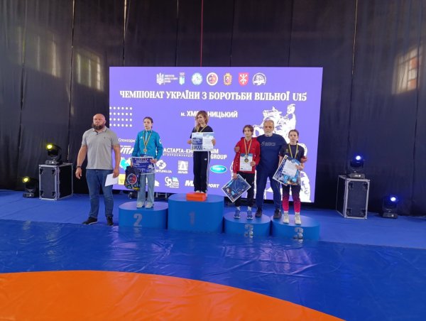 Ковельчанки Анна Поляк та Вікторія Винокурова завоювали срібні медалі на чемпіонаті України з вільної боротьби