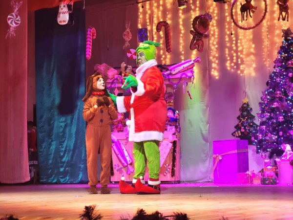 Нова вистава театру «10 ряд 10 місце» зібрала аншлаг в народному домі “Просвіта” Нова вистава театру «10 ряд 10 місце» зібрала аншлаг в народному домі “Просвіта”