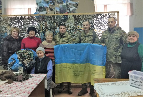 Ковельські волонтери передали сьогодні в АТО маскувальні сітки