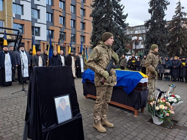 Ковель провів в останню путь Захисника Романа Лайтара Ковель провів в останню путь Захисника Романа Лайтара