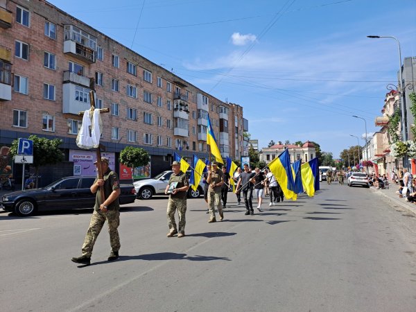 Ковельська громада віддала останню шану прикордоннику, Герою Станіславу Ковбу, який загинув на Сумщині