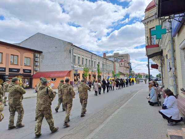 Ковельчани провели в останню земну дорогу двох своїх Героїв – Максима Плотнікова та Руслана Фатхудінова