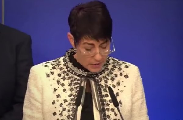 Щоразу, коли влада хоче допомогти народу — необхідно задуматися!